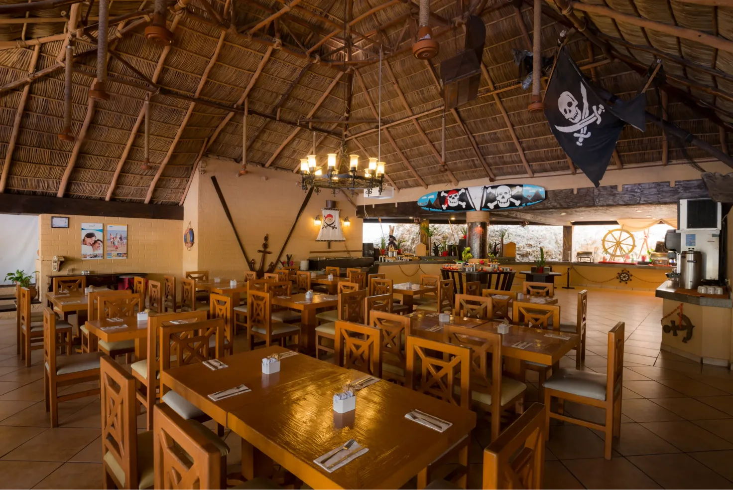 Delicious dishes &
drinks at
our Taverns